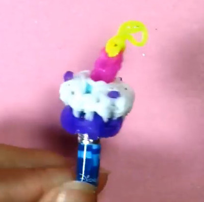 3D Cupcake Rainbow Loom Charm