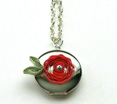 Lovely Rose Locket