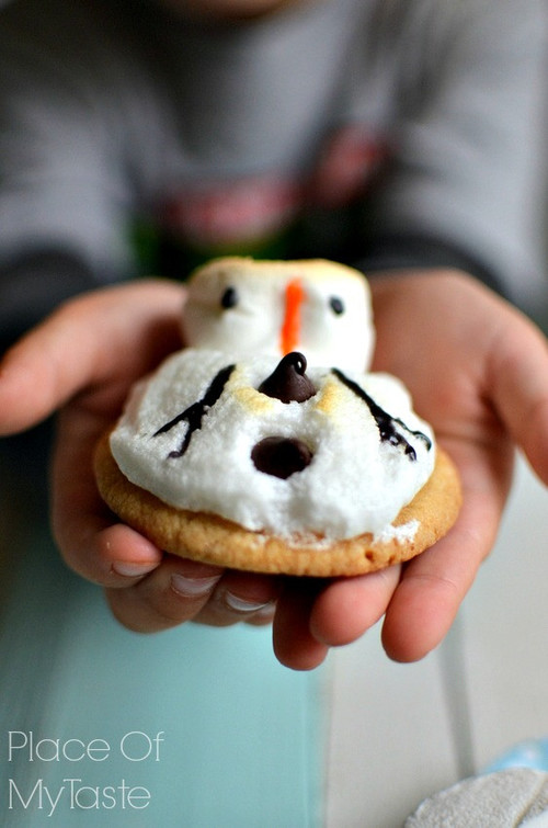 Adorable Melted Snowman Cookies