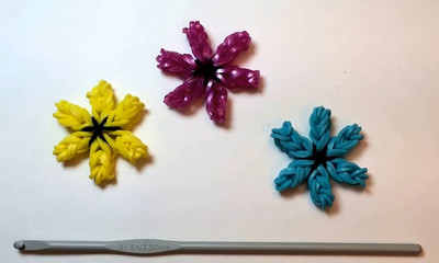Lovely Lily Rainbow Loom Charms
