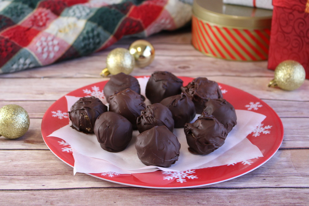 No Bake Cookie Dough Balls | FaveGlutenFreeRecipes.com