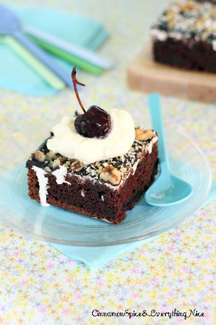 Down-Home Mississippi Mud Cake