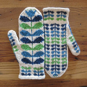 Blooms in December Mitts