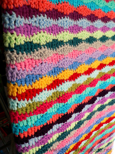 Lazy Waves Crochet Blanket Pattern