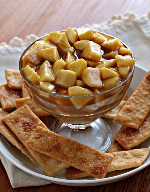 5-Ingredient Caramel Apple Pie Dip