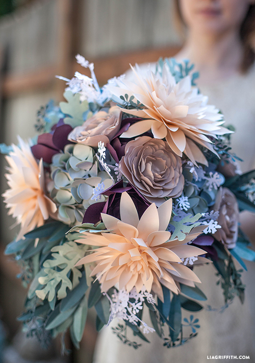DIY Romantically Rustic Bridal Bouquet