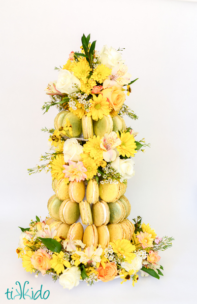 DIY Floral Macaron Dessert Table Centerpiece