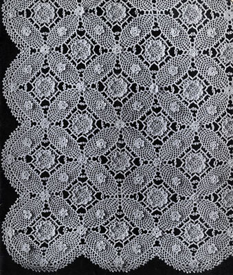 Vintage 1935 Wedding Ring Crochet Bedspread