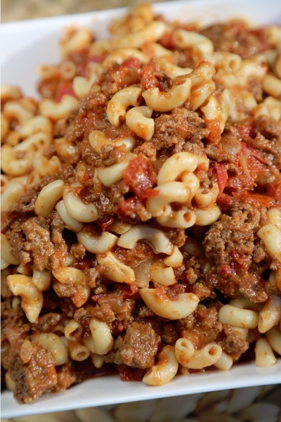 Slow Cooker Chili Mac 'N Cheese