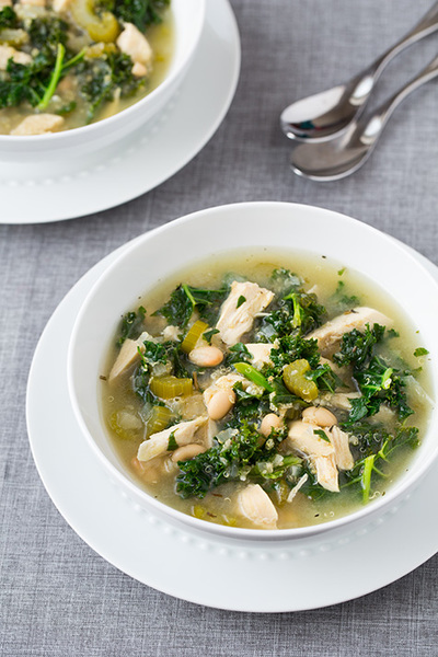 Slow Cooker Quinoa Chicken and Kale Soup