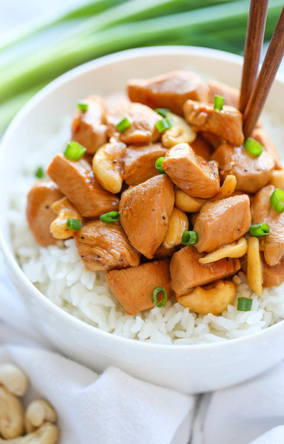 Homemade Slow Cooker Cashew Chicken