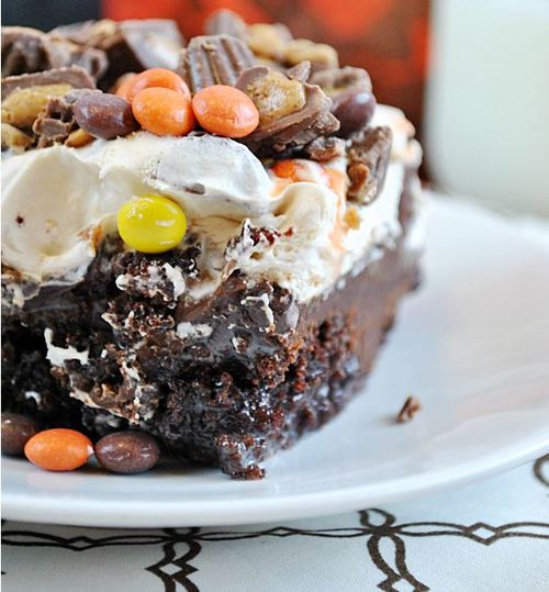 Peanut Butter Cup Poke Cake