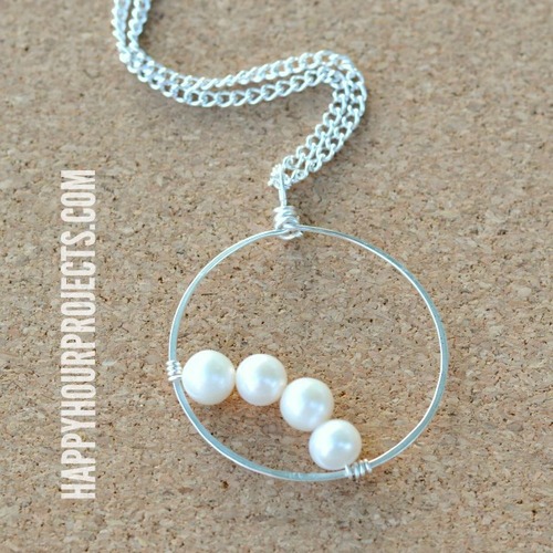 Pearl Eclipse Pendant | AllFreeJewelryMaking.com