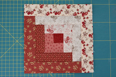 Two Tone Log Cabin Quilt Block