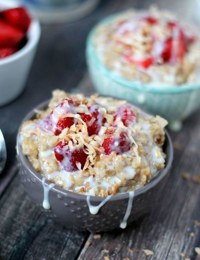 Slow Cooker Coconut and Strawberry Oats