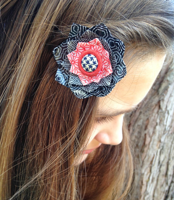 Scarlet and Black Flower Hair Pin