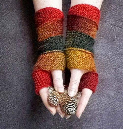 Cozy Autumn Fingerless Gloves