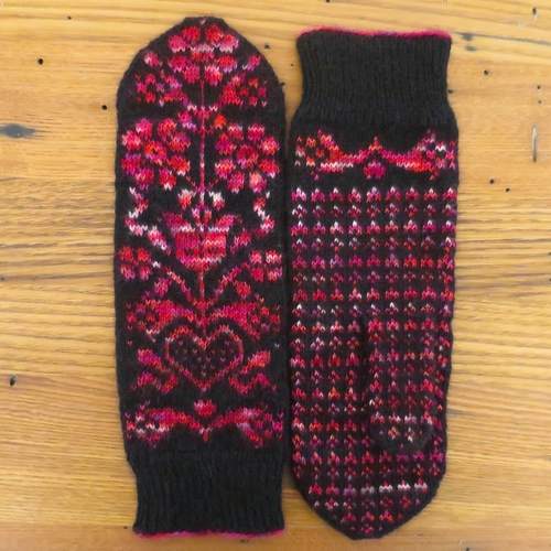 Tulip Blossom Mittens Pattern