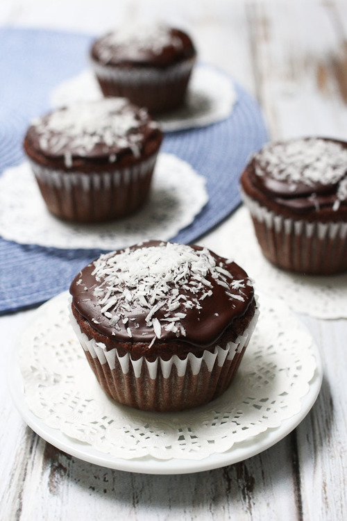 Healthy Chocolate Coconut Cupcakes