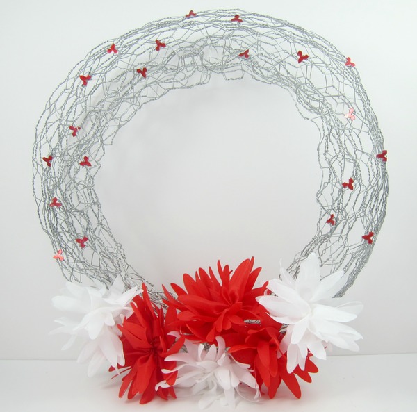 Chicken Wire DIY Spring Wreath