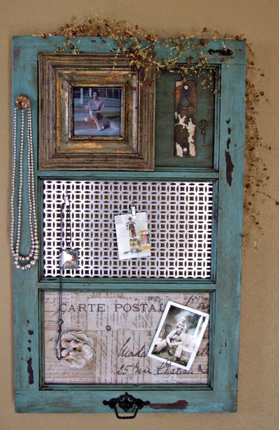 DIY Vintage Window Frame Organizer