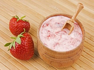 Creamy Strawberries DIY Hair Mask