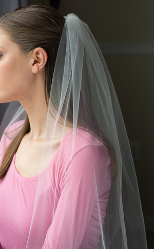 Effortlessly Elegant Diy Wedding Veil Allfreediyweddings Com