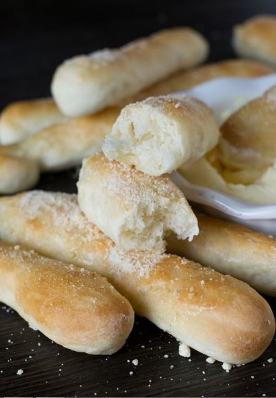 Olive Garden Inspired Parmesan Butter Breadsticks