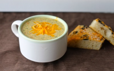 Copycat Panera Bread Broccoli and Cheese Soup