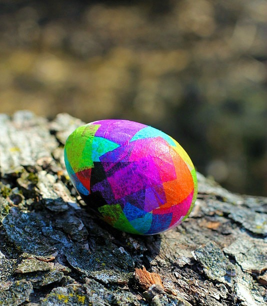 Pretty Paper Mache Easter Eggs | AllFreeKidsCrafts.com