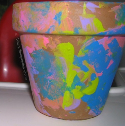 Easy Painted Flower Pots