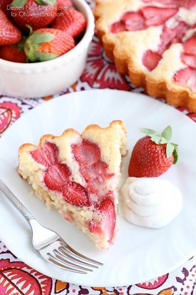 Easy Strawberry Cake Recipe