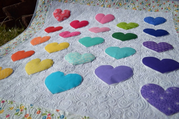 26 (Free) Applique Quilt Patterns | FaveQuilts.com 26-free-applique-quilt-patterns-favequilts-com