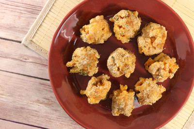 Baked Macaroni and Cheese Balls