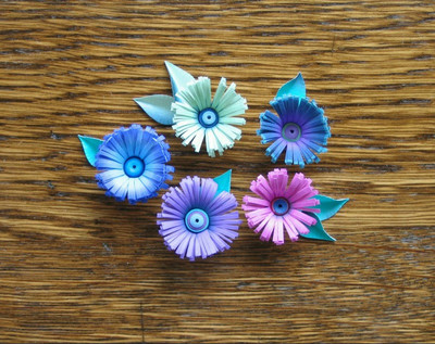 Quilled Fringe Paper Flowers