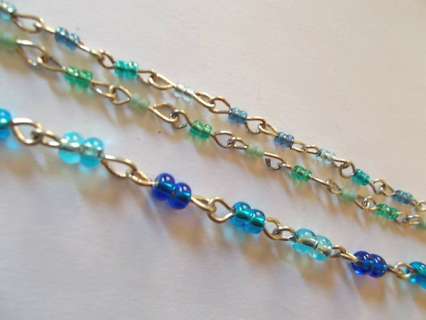 Simple and Sweet Seed Bead Bracelet