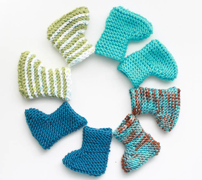Crazy Easy Knit Baby Booties