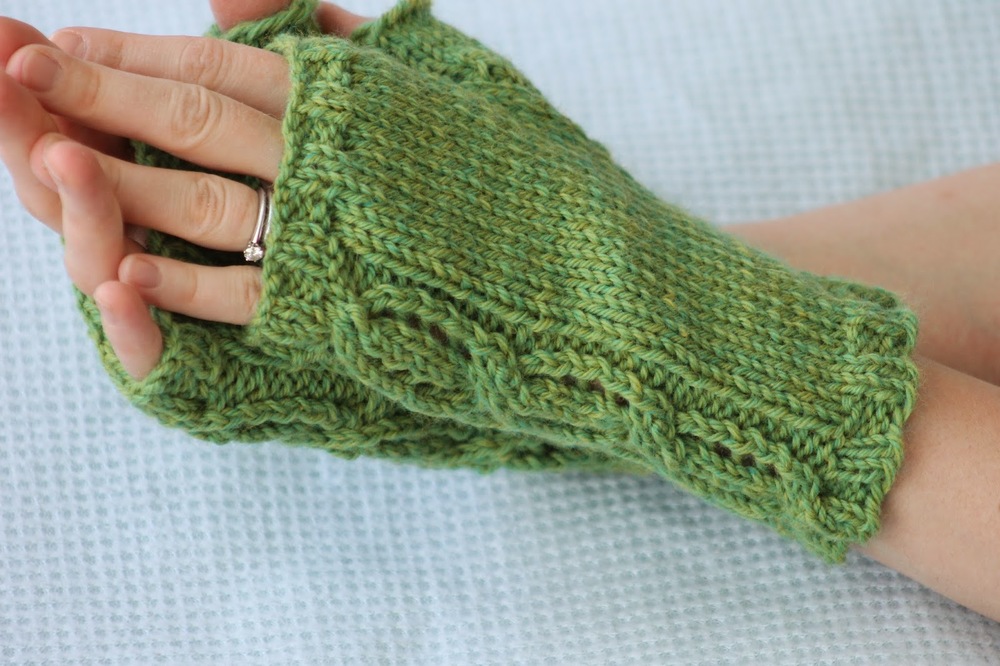 Easy To Knit Owl Fingerless Gloves