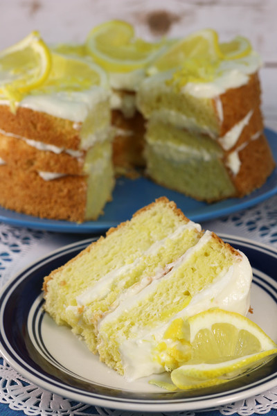 Italian Lemon Cream Cake