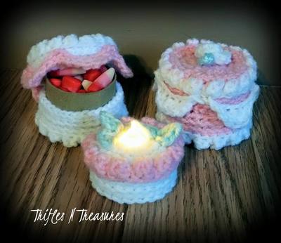 No-Bake Crochet Treasure Cakes