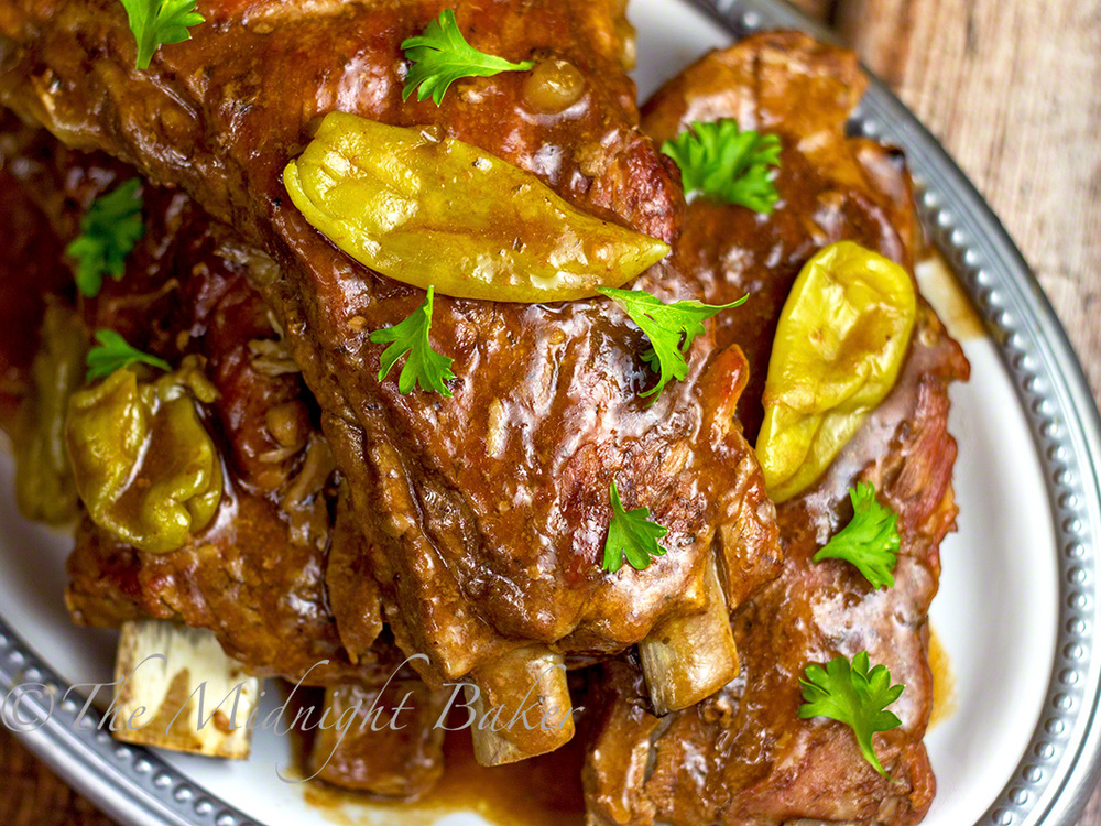 Slow Cooker Mississippi Ribs | FaveSouthernRecipes.com