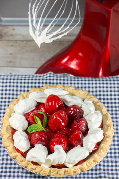 Easy Strawberry Refrigerator Pie