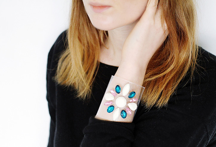 Floating Gems DIY Bracelet