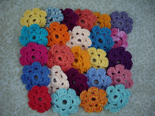 Carnation Pin Crochet Flower Pattern 