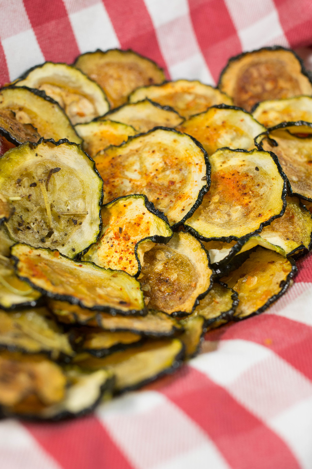 Baked Zucchini Chips | FaveHealthyRecipes.com