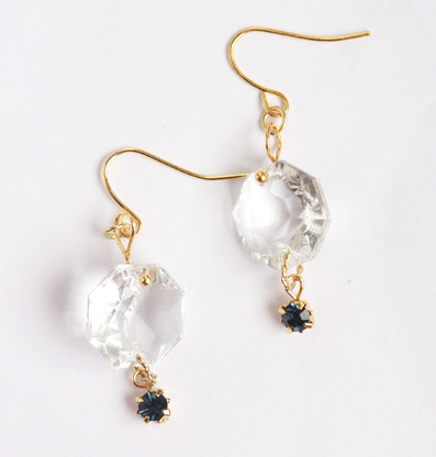 Simple Vintage Chandelier Earrings