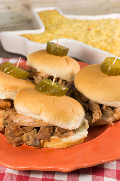 Easy Slow Cooker Barbecue Pulled Pork