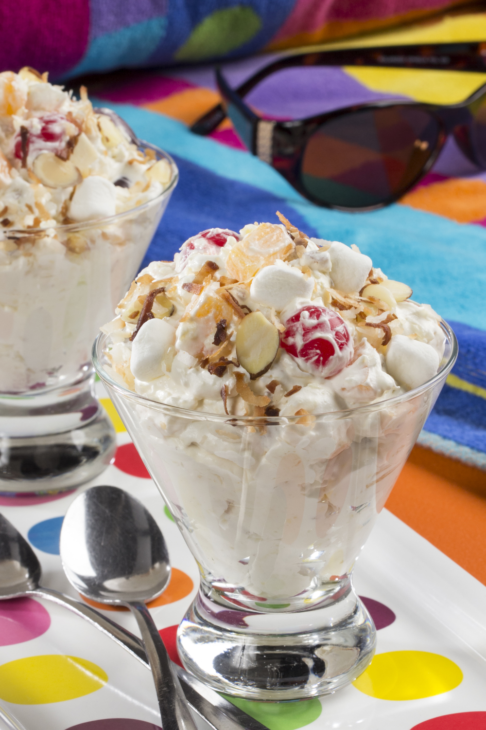 Poolside Party Fluff | MrFood.com