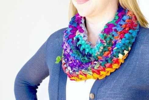 Simple Ribbon Crochet Cowl