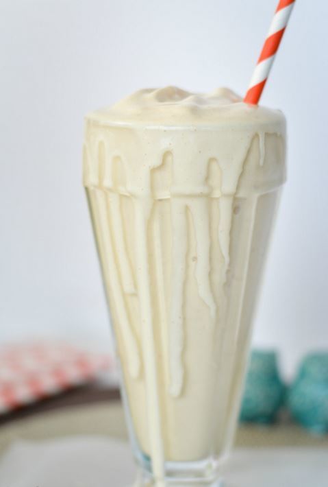 5-Ingredient Peanut Butter Milkshake